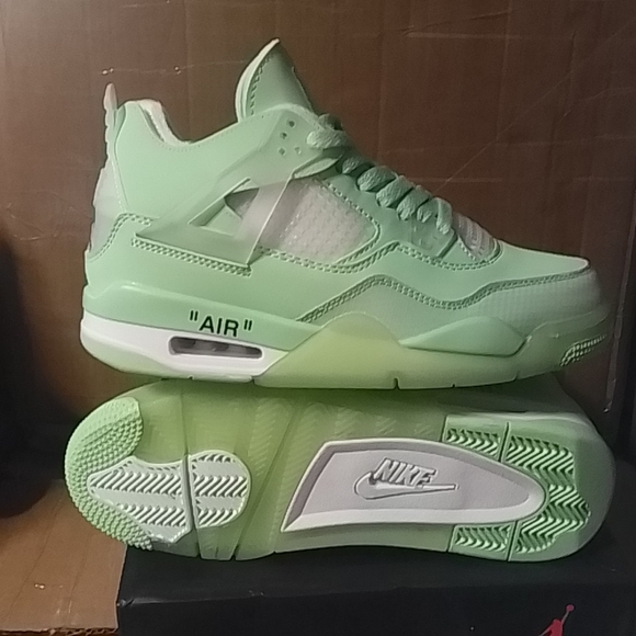 Women Custom Made Air Jordan 4 - Picture 5 of 5